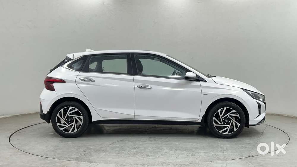 Hyundai New I20 1.2 Asta (o) Ivt, 2025, Petrol