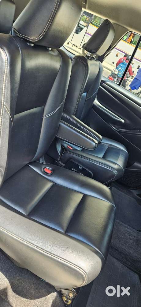 Toyota Innova Crysta 2.8 Gx At 7 Str, 2016, Diesel