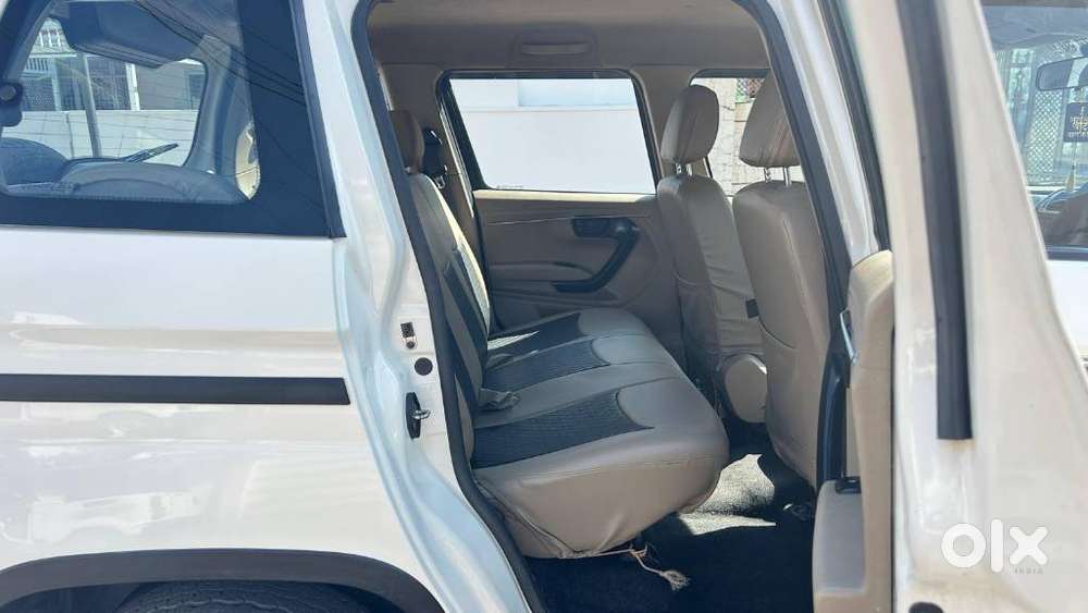 Mahindra Bolero Neo 1.5 N8, 2023, Diesel