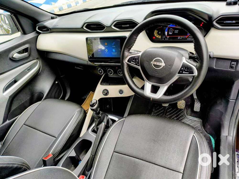 Nissan Magnite 1.0 Xv, 2022, Petrol