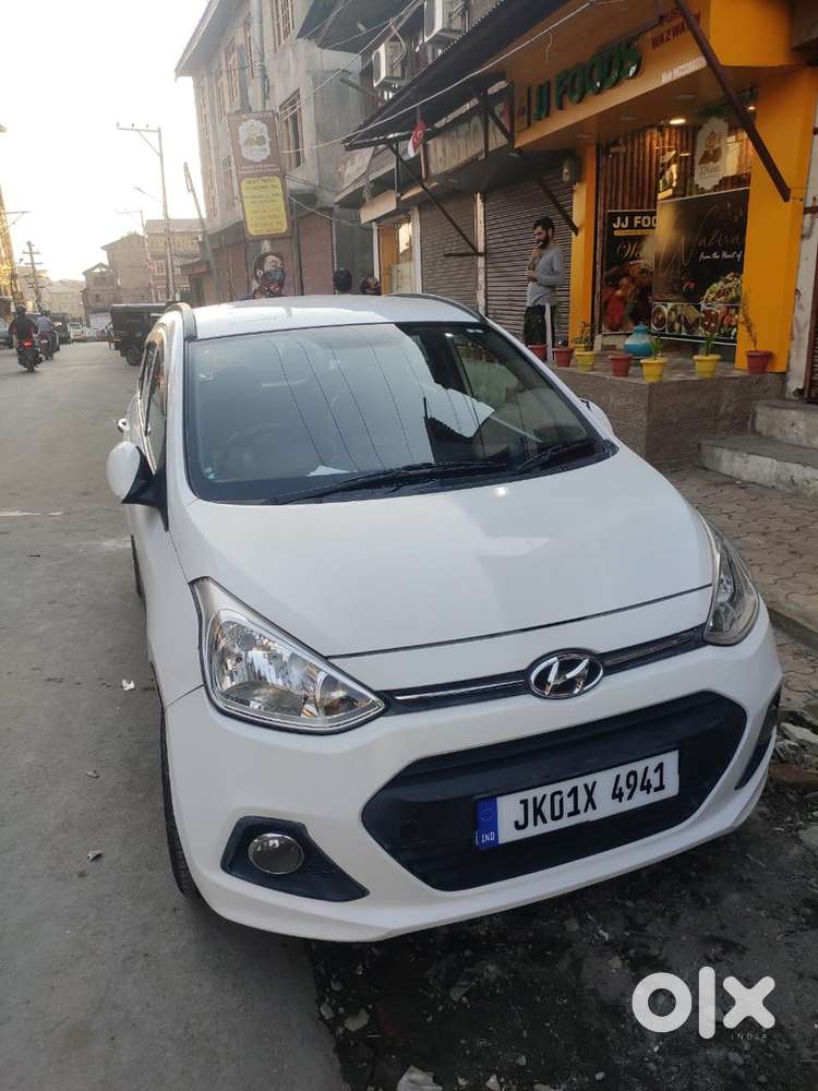 Hyundai Grand I10 2015 Diesel Well Maintained