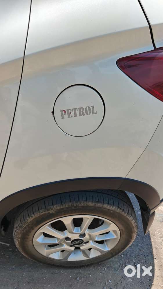 Mahindra Kuv 100 2016-2017 Mfalcon G80 K8, 2017, Petrol