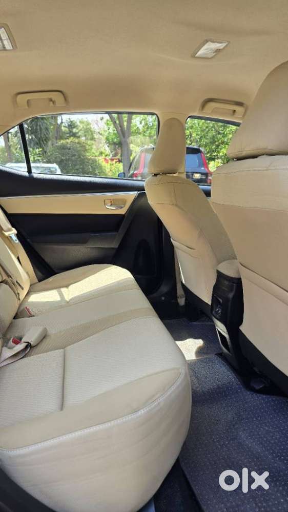 Toyota Corolla Altis 2013-2017 G At, 2017, Petrol