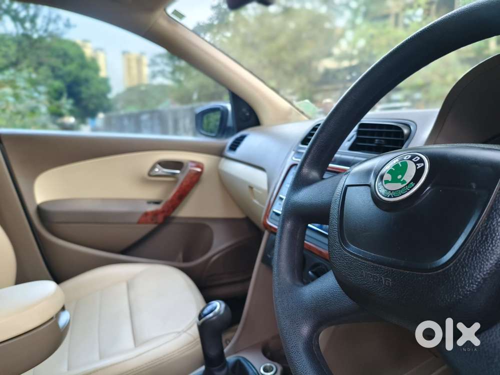 Skoda Rapid 1.6 Mpi Ambition, 2012, Petrol