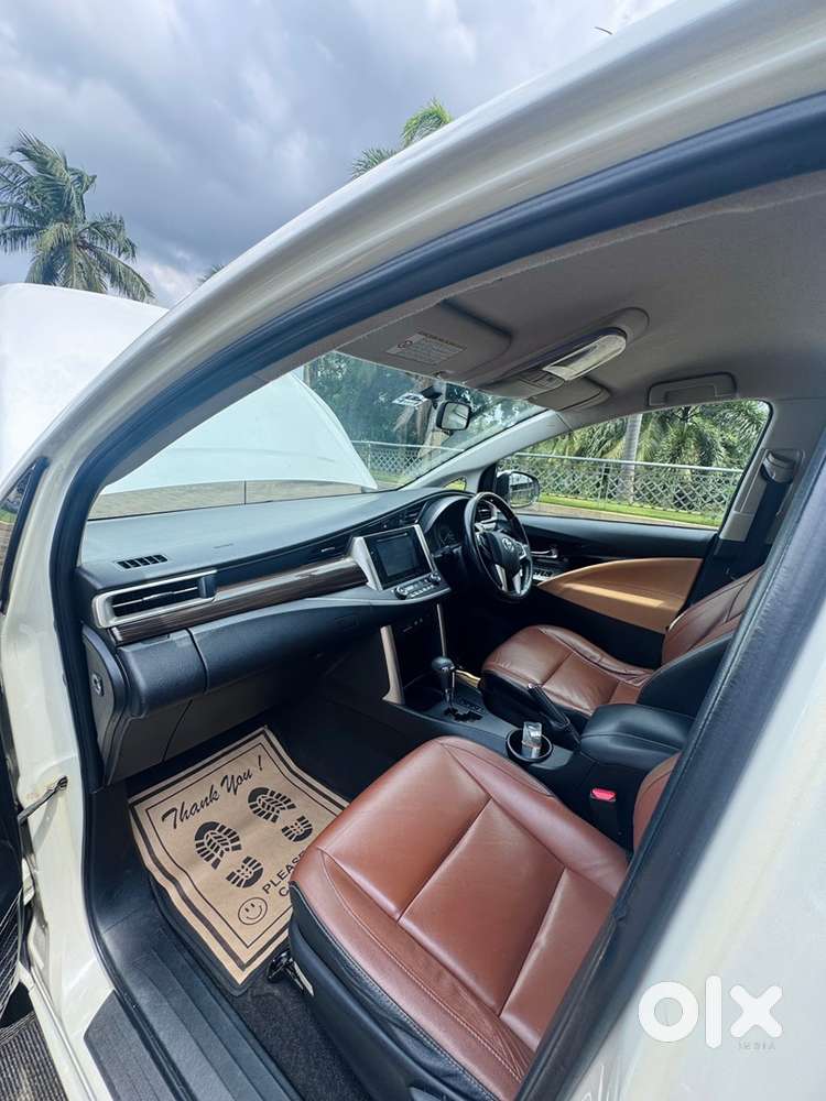 2016 Toyota Innova Crysta
