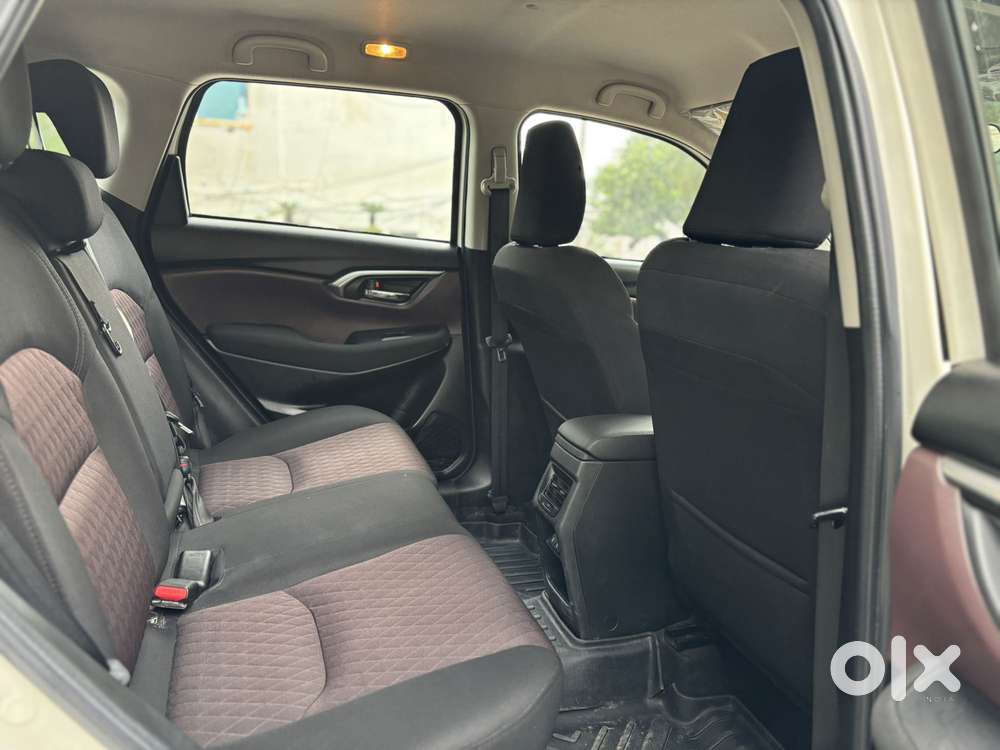 Maruti Suzuki Grand Vitara 1.5 Delta Smart Hybrid, 2024, Petrol