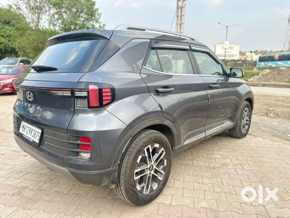 Hyundai Venue Sx (o) Mt 1.5 Diesel, 2023, Diesel