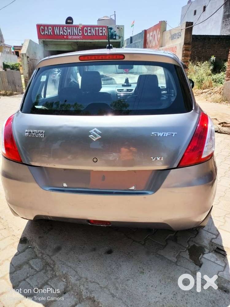 Maruti Suzuki Swift 2017 Petrol Well Maintained