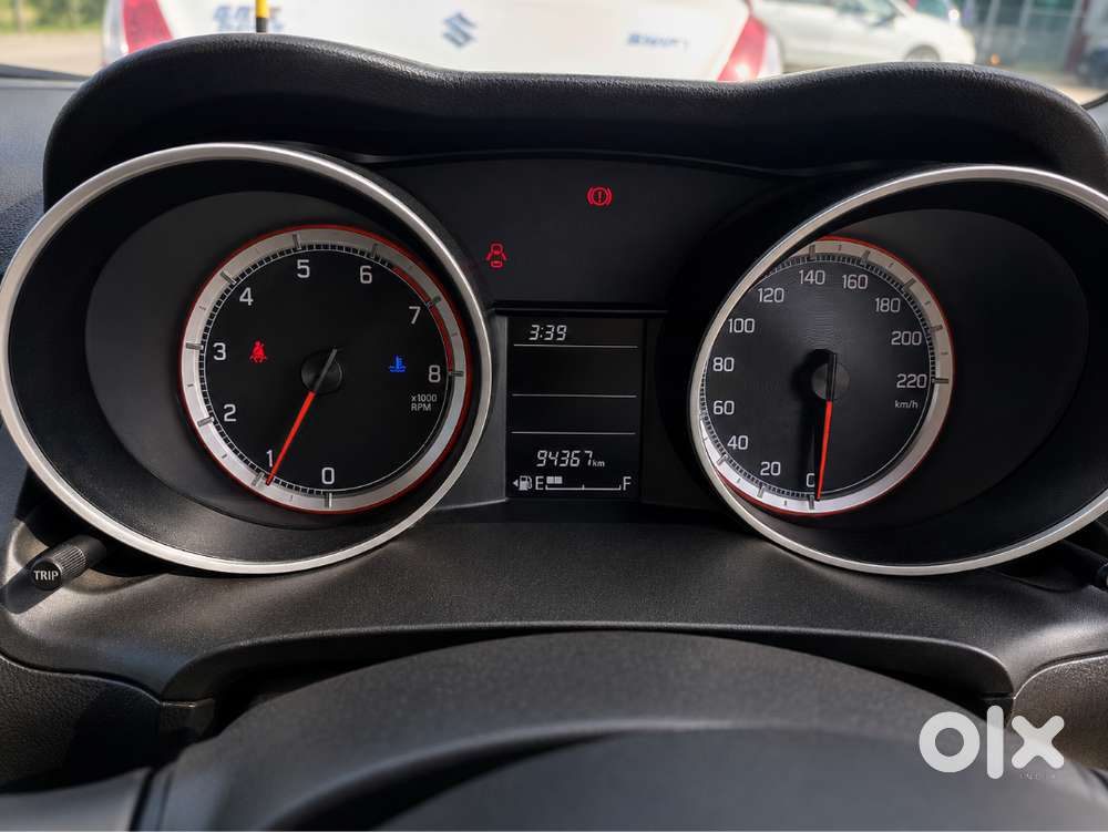 Maruti Suzuki Swift Vxi 2018