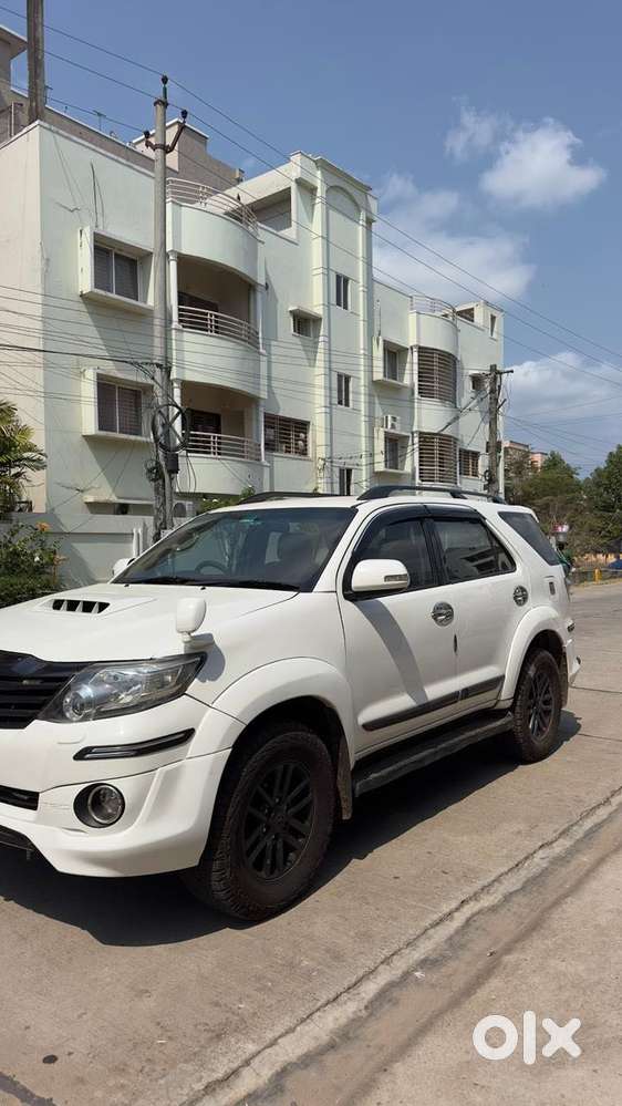 Toyota Fortuner 2011-2016 4x2 Manual, 2015, Diesel