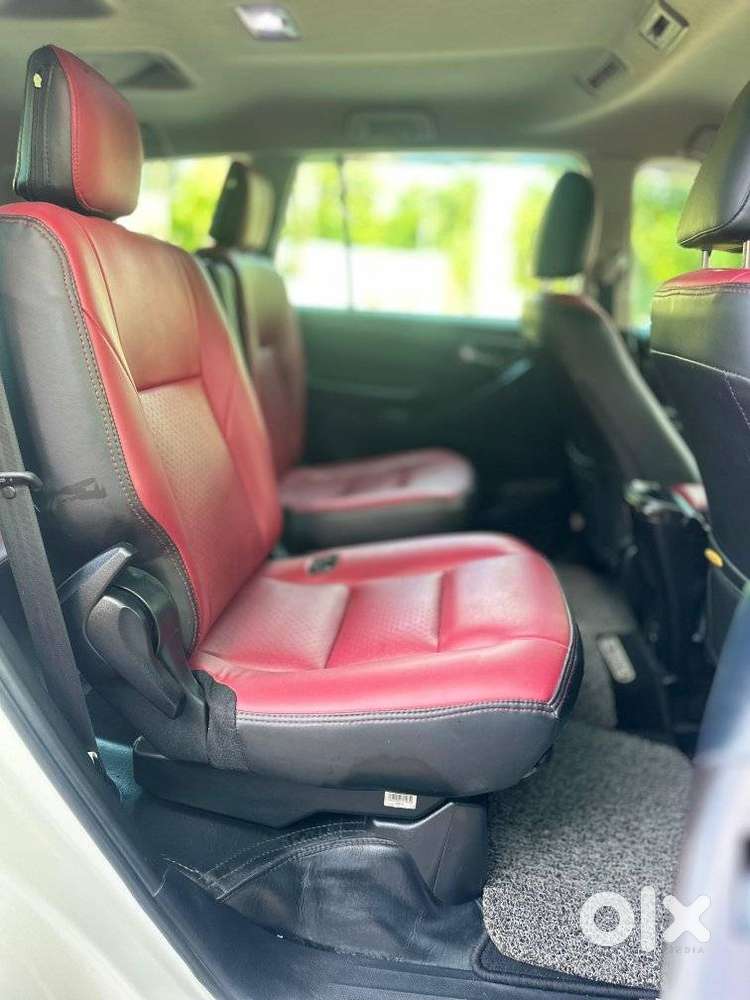 Toyota Innova Crysta 2.4 Gx Limited Edition 8 Str, 2023, Diesel