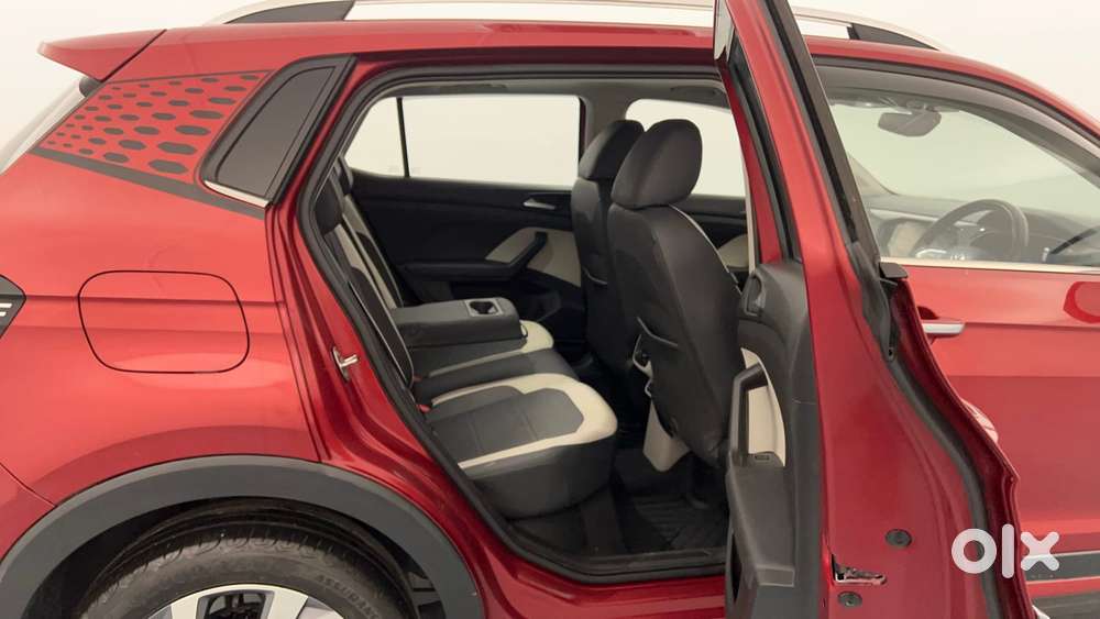 Volkswagen Taigun Topline 1.0 Tsi At (electric Seats), 2022, Petrol
