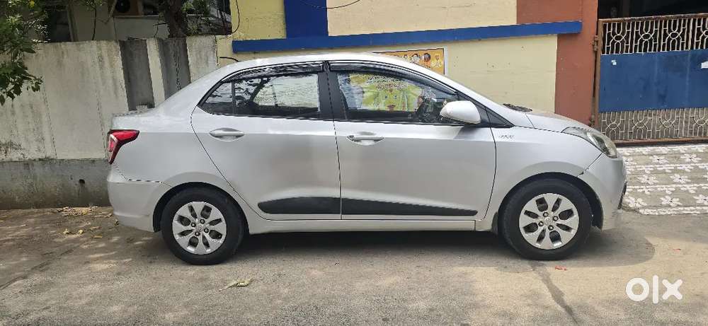 Hyundai Xcent 2015