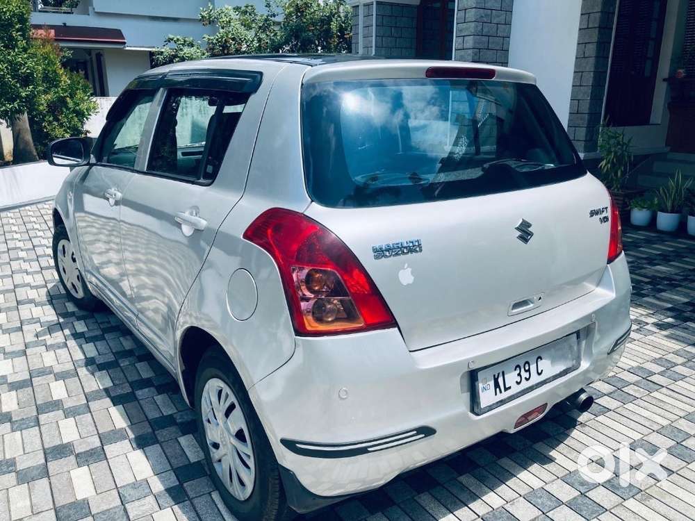Suzuki Swift Car  For Sale . In Good Working Condition