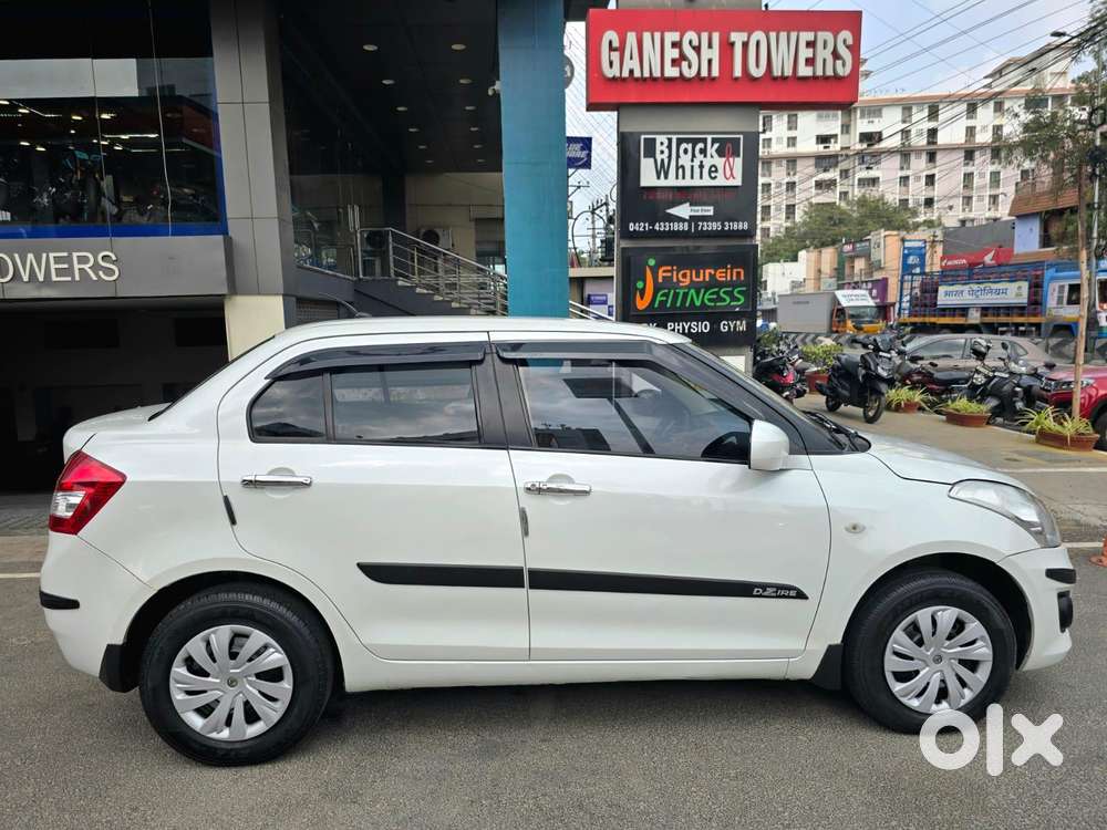 Maruti Suzuki Swift Dzire Lxi, 2012, Petrol