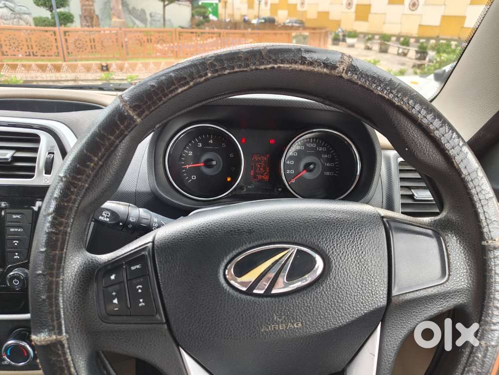 Mahindra Tuv 300 T8, 2017, Diesel