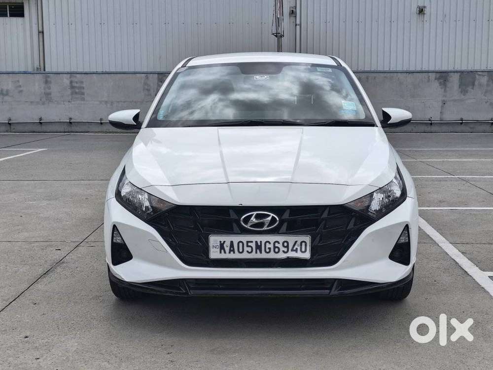 Hyundai I20 Sportz 1.2 Ivt, 2023, Petrol