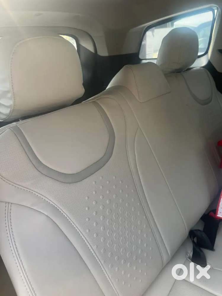 Mahindra Xuv700 2022 Petrol Well Maintained