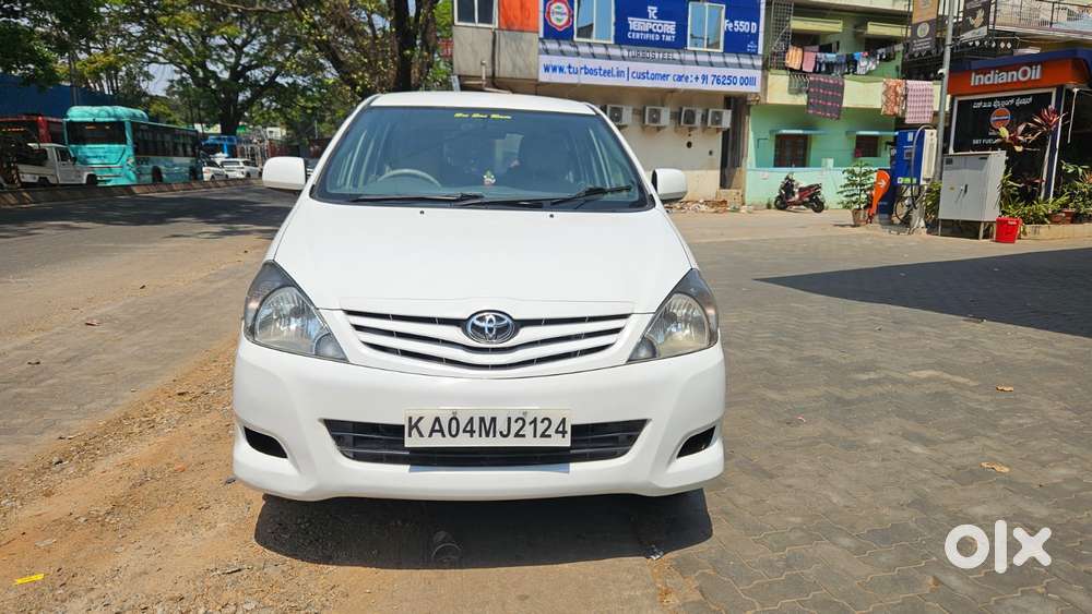 Toyota Innova 2.5 G (diesel) 7 Seater, 2011, Diesel