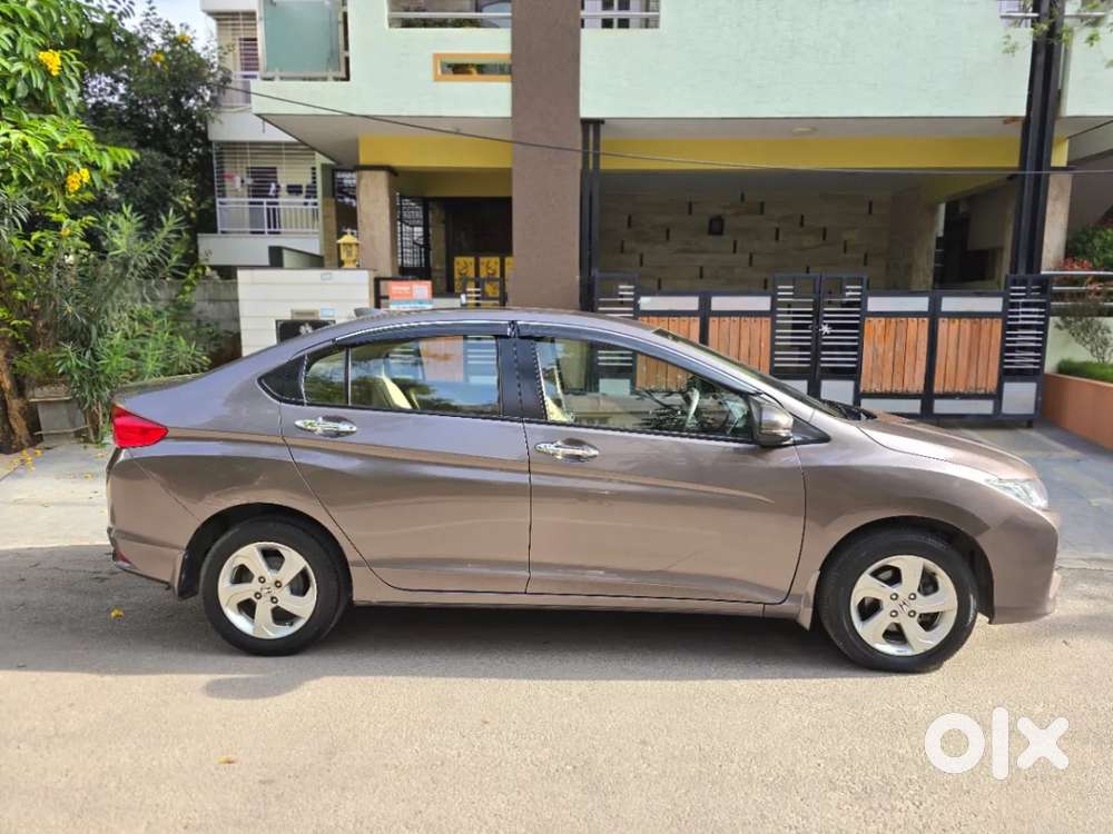 Honda City 1.5 V 4th Gen I-vtec Mt, 2016, Petrol