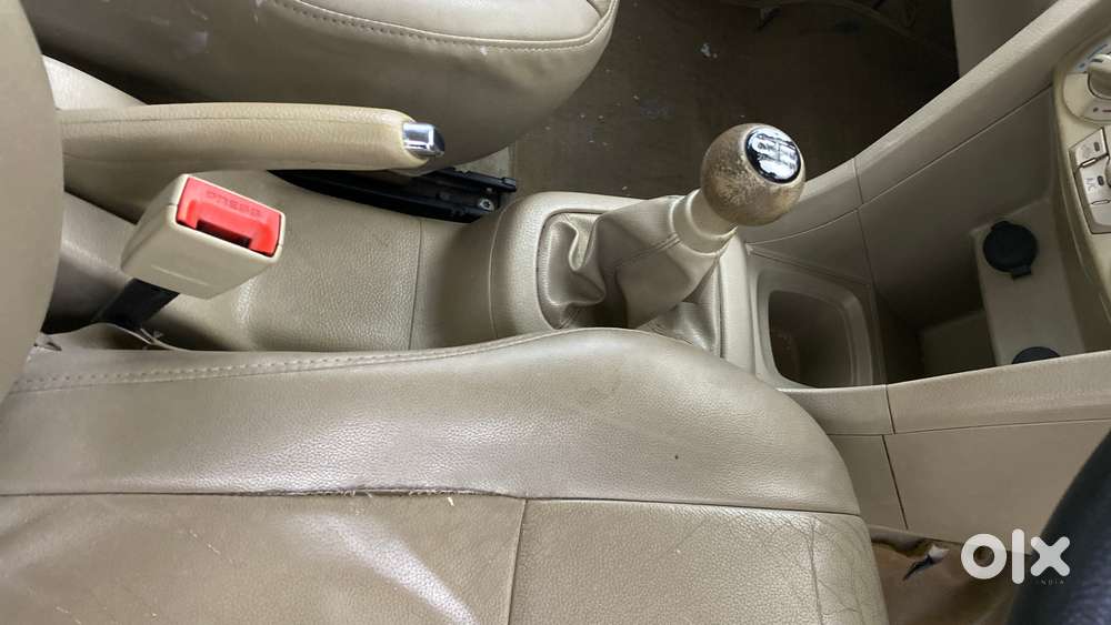 Maruti Suzuki Swift Dzire Vxi, 2012, Petrol