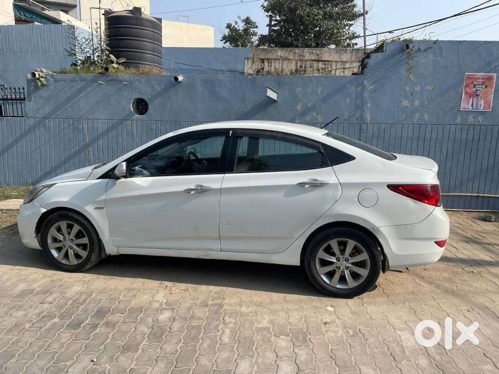 Hyundai Verna Fluidic 1.6 Crdi [o] Manual Sx 2011-good Condition