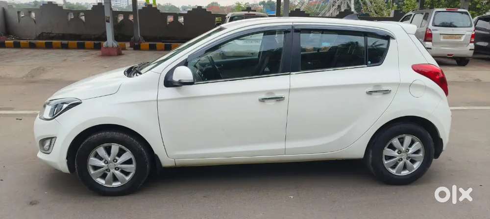 I20 Asta 2013 Top Condition