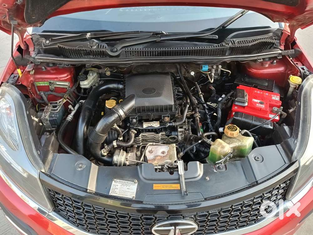 Tata Nexon 1.2 Revotron Xz Plus, 2018, Cng & Hybrids