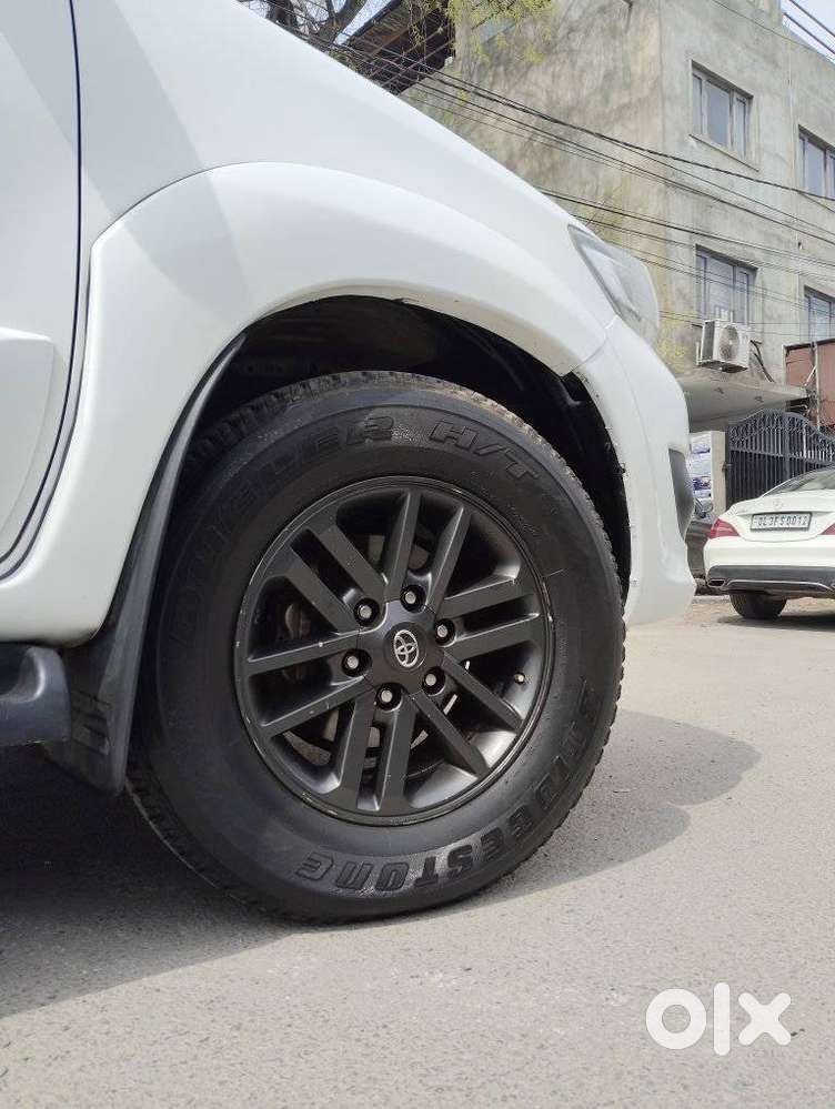 Toyota Fortuner 3.0 4x2 Automatic, 2016, Petrol
