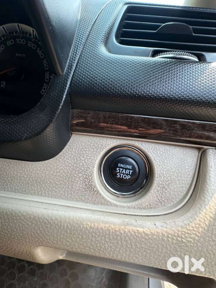 Maruti Suzuki Swift Dzire Amt Zdi, 2016, Diesel