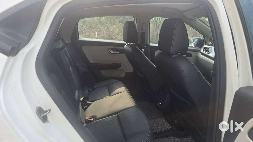 Tata Altroz 1.2 Xza Plus, 2022, Petrol