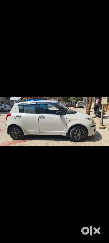 2nd Maruti Suzuki Swift year 2010