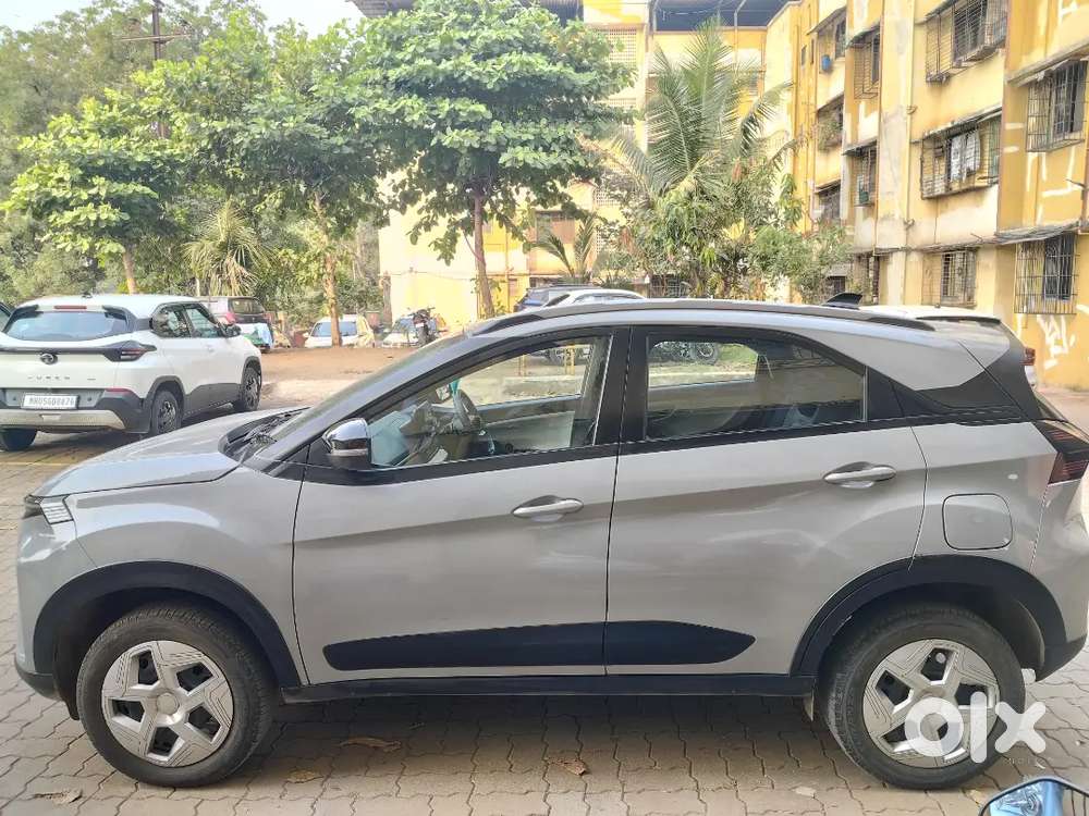 Tata Nexon 2025 Petrol Well Maintained