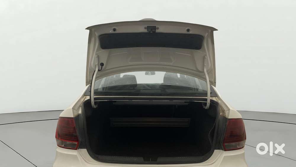 Volkswagen Vento 1.2 Tsi Comfortline At, 2016, Petrol