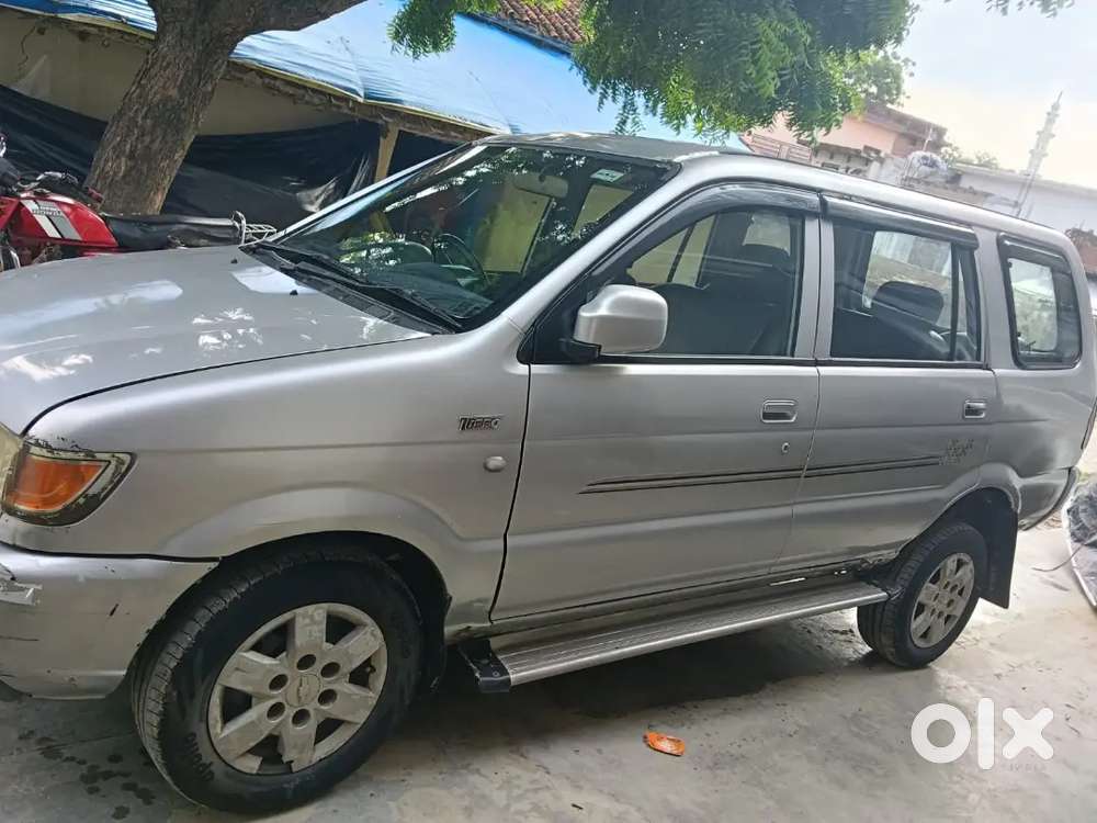 Chevrolet Tavera Ls 10 Seater 2015
