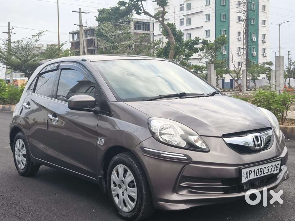 Honda Brio V Mt, 2012, Petrol