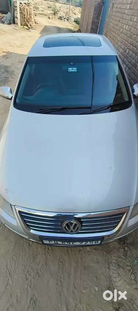 Volkswagen Passat 2010 Diesel 200000 Km Driven