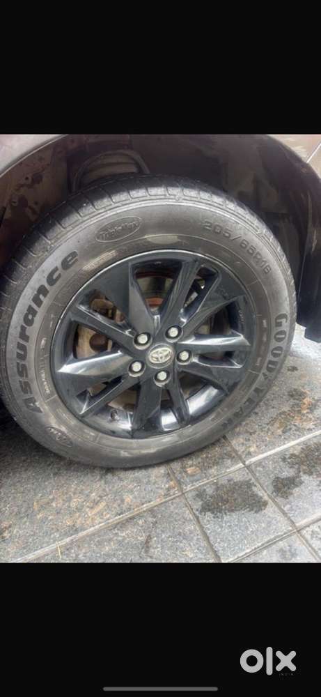 Toyota Innova Crysta Touring Sport Mt 2017 95000 Kms