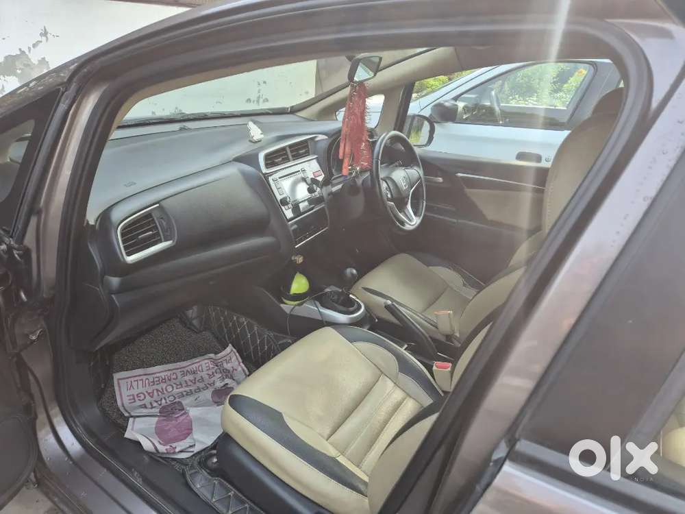Honda Jazz 2015 Diesel 125000 Km Driven