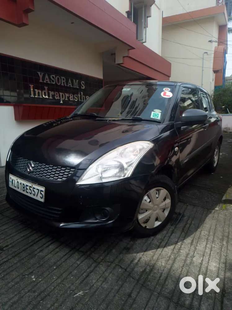 Maruti Suzuki Swift Diesel - 2012  Kl-01  Black