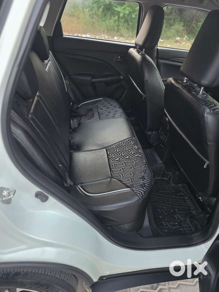 Maruti Suzuki Brezza 1.5 Lxi Smart Hybrid, 2024, Petrol