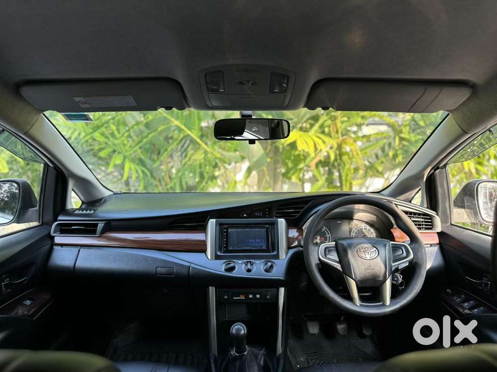 Toyota Innova Crysta 2.4 Gx Mt, 2017, Diesel