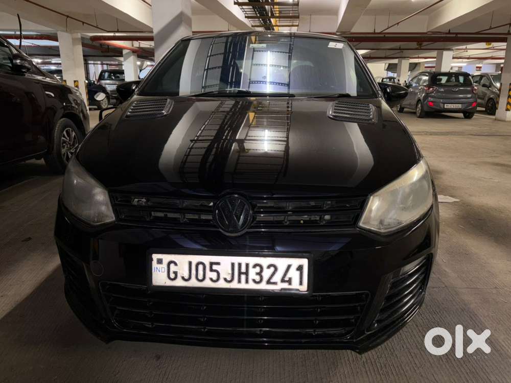 Volkswagen Polo Diesel 2014 Odometer 77000 Km