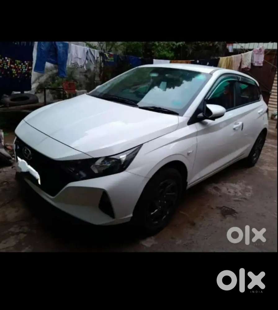 Hyundai New I20 2023 Petrol Well Maintained White Color