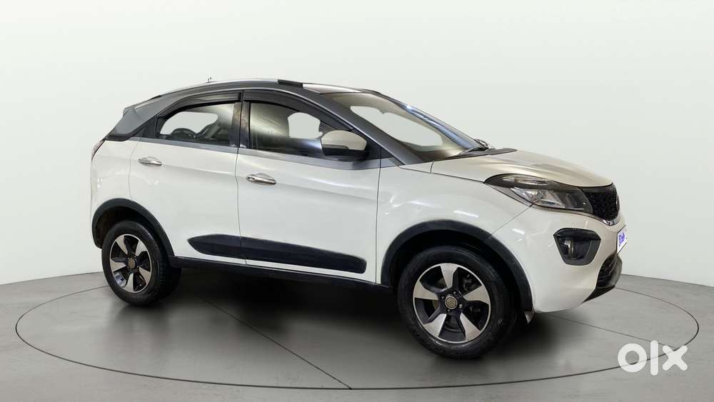 Tata Nexon 1.2 Revotron Xza Plus, 2018, Petrol