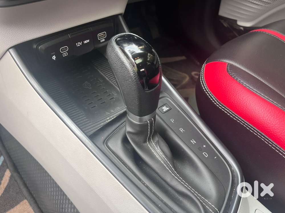 Hyundai I20 Sportz (o) Ivt | Feb 2025 | Sunroof | 1st Owner