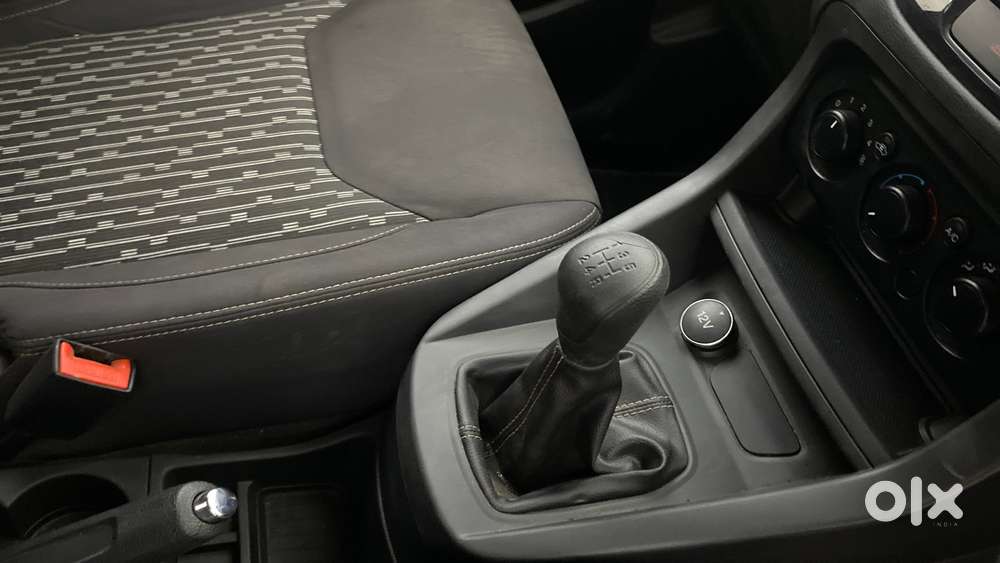 Ford Figo 2012-2015 Petrol Titanium, 2020, Petrol