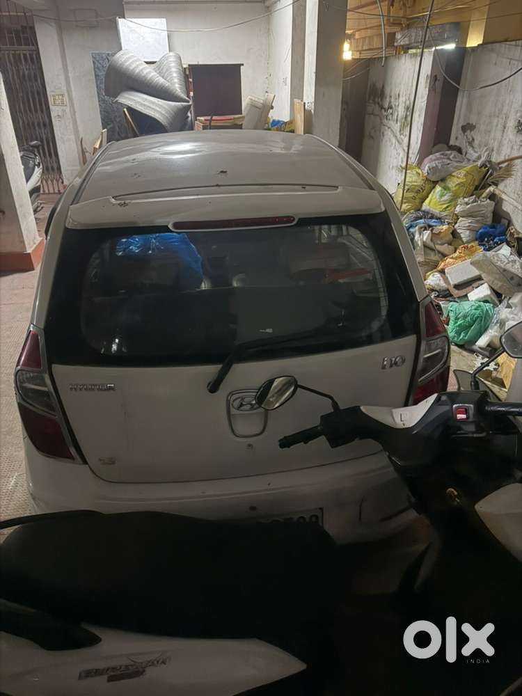 Hyundai I10 2012 Petrol 75000 Km Driven