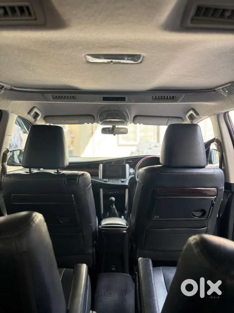 Toyota Innova Crysta 2019