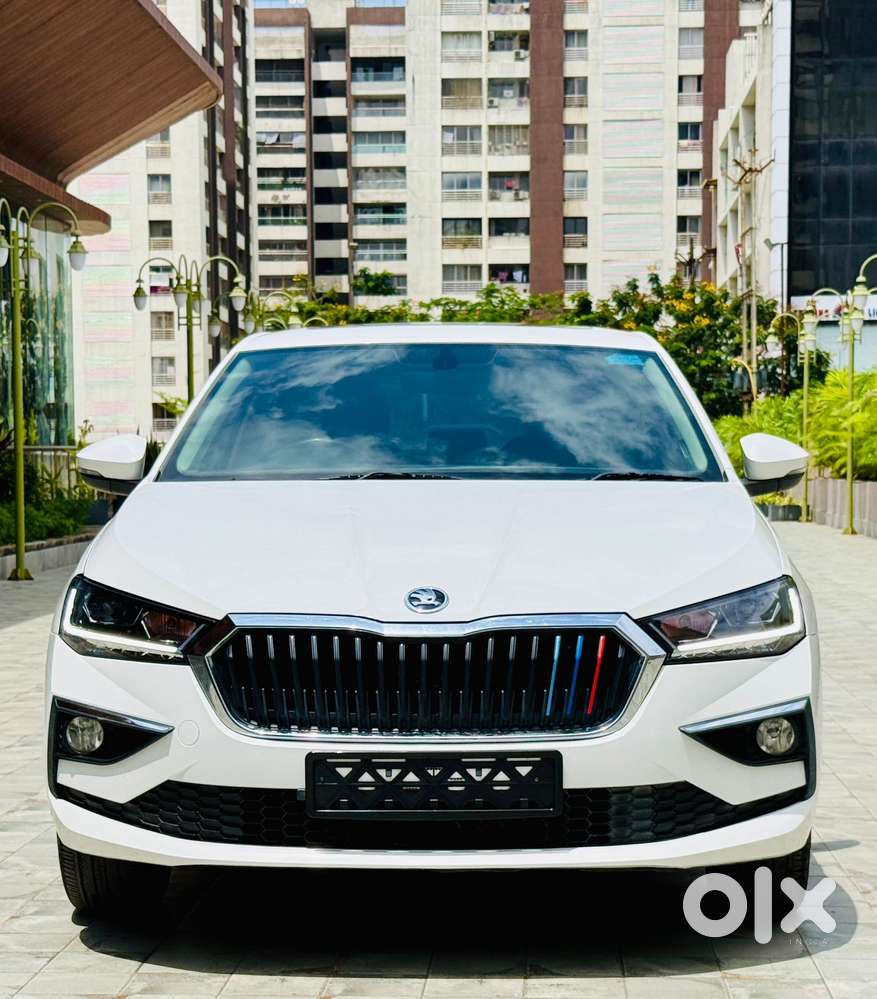 Skoda Slavia 1.0 Tsi Style At, 2023, Petrol